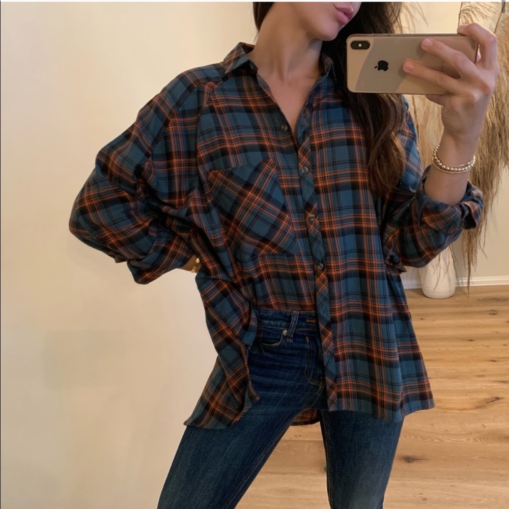🔁 Teal + Orange Plaid Button Up Top